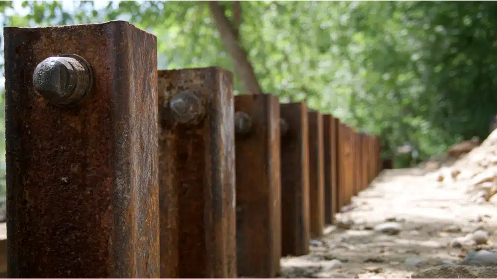 best bolt up fence hidden steel design