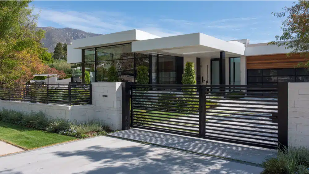 Why Your Metal Gate Finish Matters